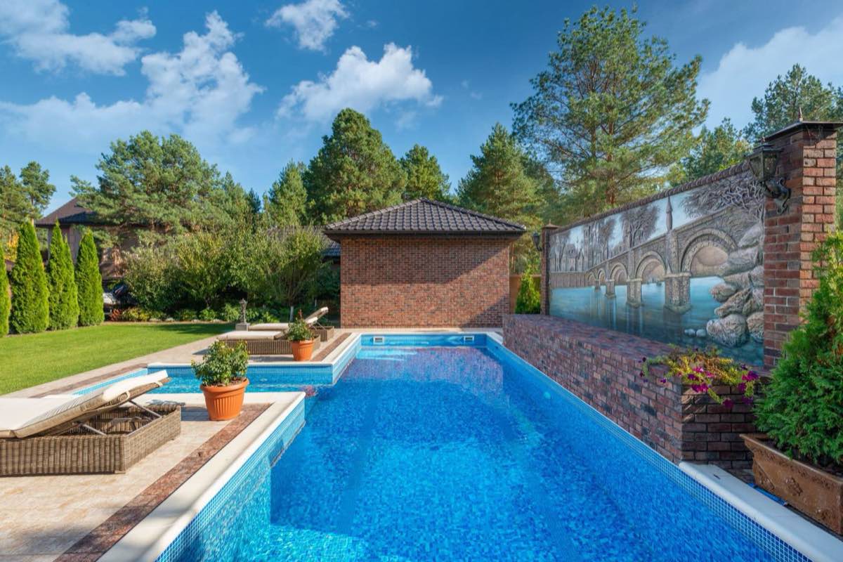 Pool Resurfacing & Replastering in Riverside, CA